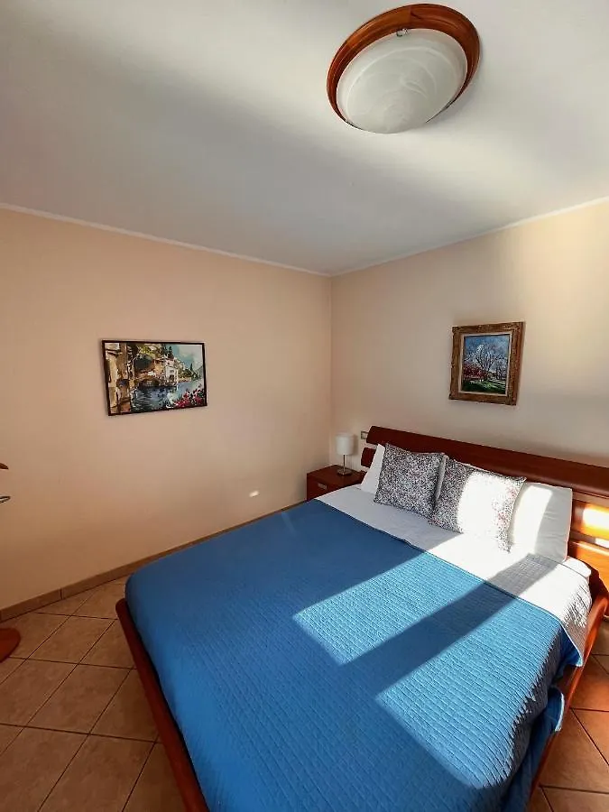 Villa Rosina Gardino Nesso 0*,